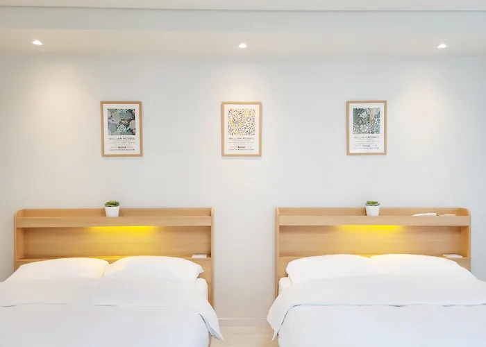 Cozy & Spacious Loft In Near Myeongdong *