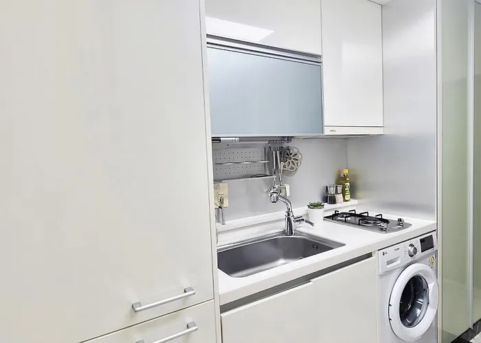 Apartamento Cozy & Spacious Loft In Near Myeongdong Seul